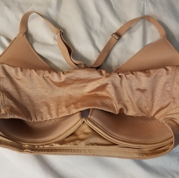 Soft Cream Bra - Picture 3 of 3